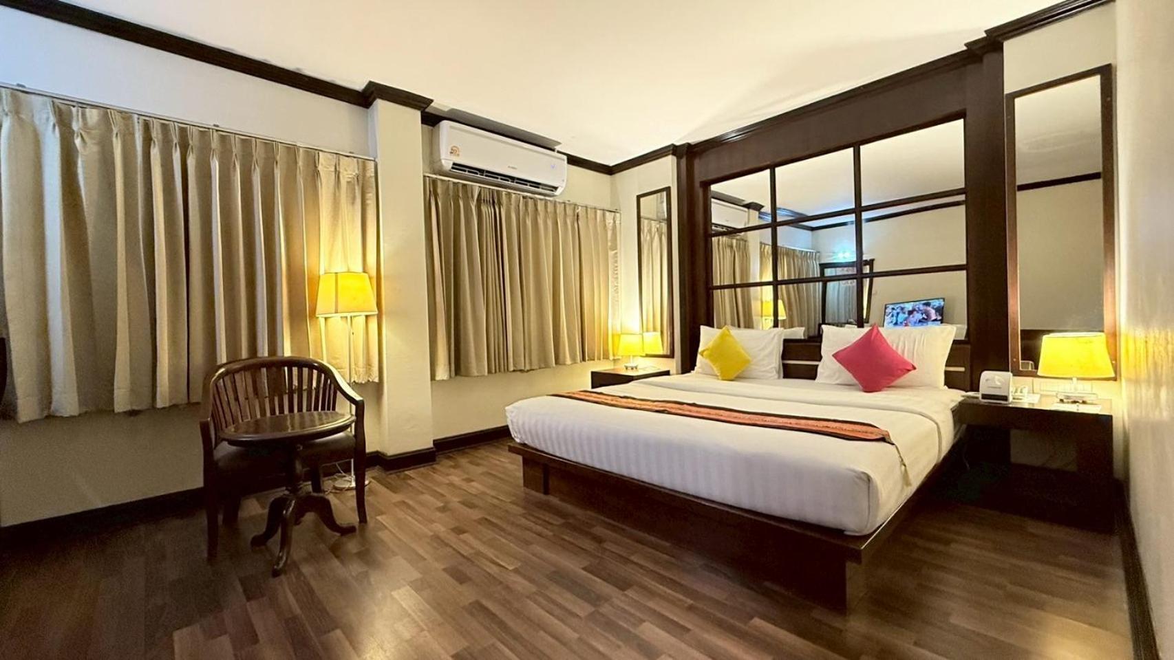Grand Business Inn Bangkok Exterior foto